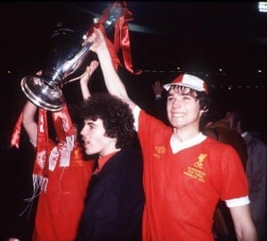 Alan Hansen lifting the first of three European Cups. Pic courtesy of Mirrorpix.